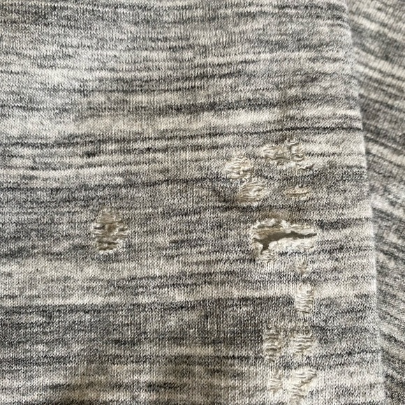 VS PINK SIZE LARGE - Destroyed Look Sweatshirt- - Picture 4 of 4